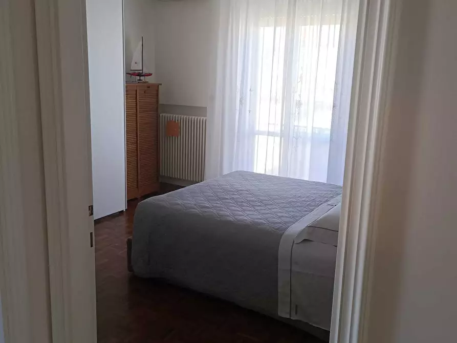 Immagine 9 di Quadrilocale in vendita  a Rimini