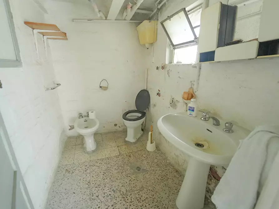 Immagine 12 di Quadrilocale in vendita  in Via Venezia 4 a Savignano Sul Rubicone