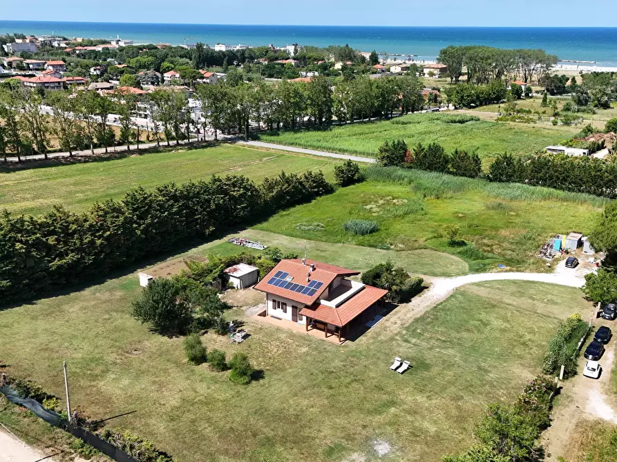 Immagine 43 di Villa in vendita  in Via Giuseppe Garibaldi a Bellaria-Igea Marina