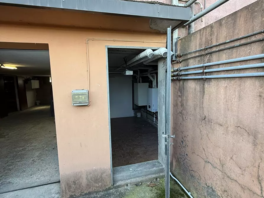Immagine 66 di Pentalocale in vendita  in Via Busca 115 a Santarcangelo Di Romagna