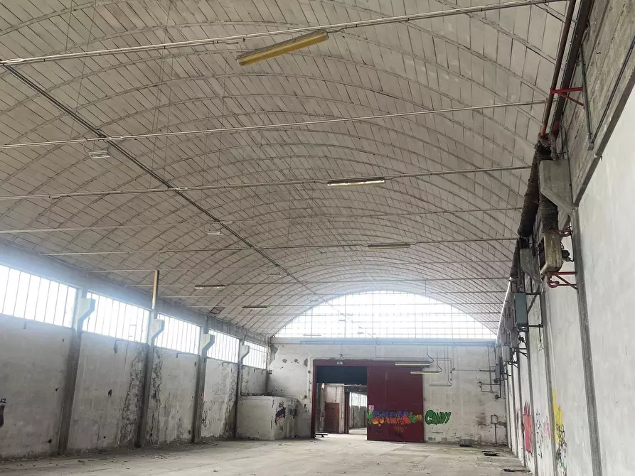 Immagine 5 di Attività artigianale in vendita  in Via Jesi a Pesaro