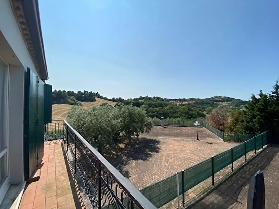 Immagine 14 di Rustico / casale in vendita  in Via Sant'Andrea in Villis a Fano