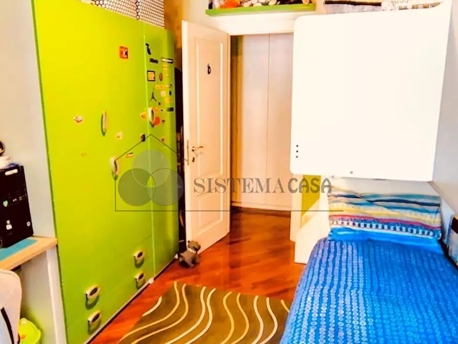 Immagine 14 di Quadrilocale in vendita  in Piazzale Europa 37 a Recco