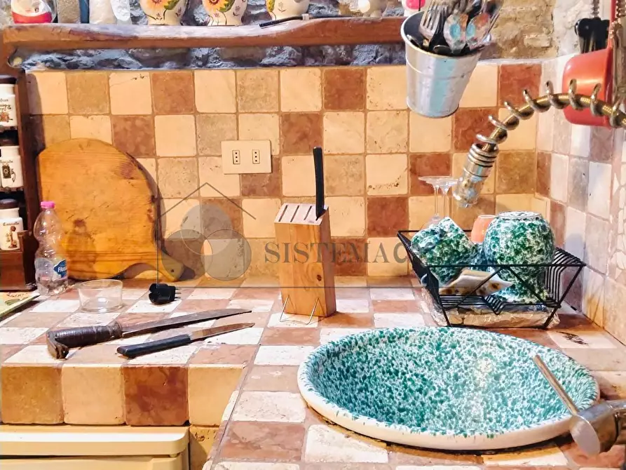 Immagine 5 di Casa semindipendente in vendita  in Via Debeduse 10 a Calice Al Cornoviglio