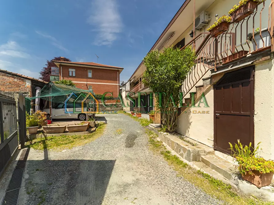 Immagine 25 di Quadrilocale in vendita  in Via Rivoli 26 a Rosta