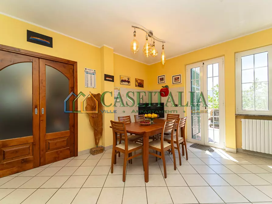 Immagine 13 di Casa indipendente in vendita  a Cisano Sul Neva