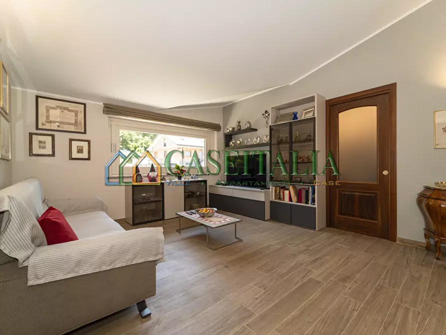 Immagine 10 di Quadrilocale in vendita  in Via Collodi 34 a Rosta