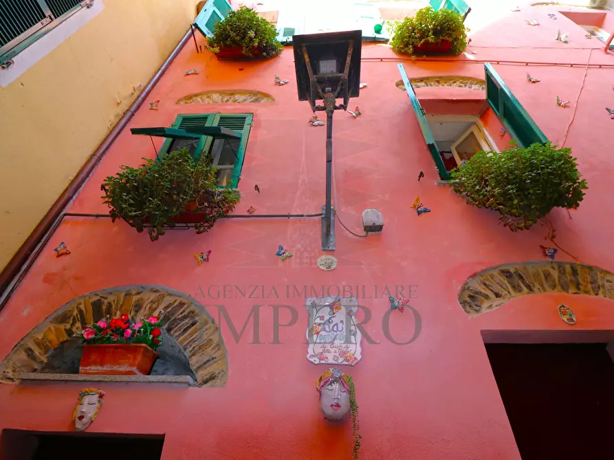 Immagine 1 di Quadrilocale in vendita  in via gioberti 26 a Badalucco