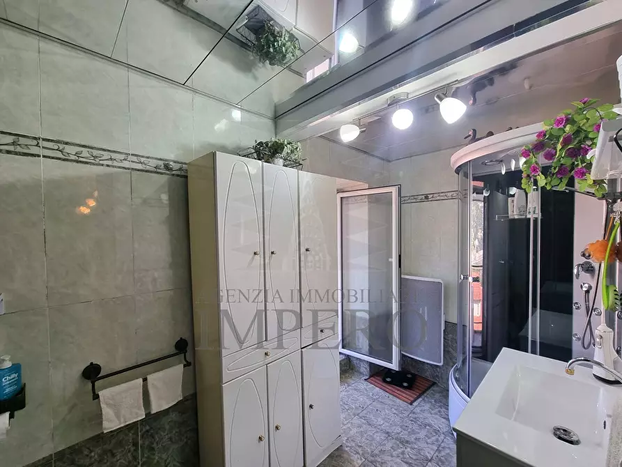 Immagine 21 di Trilocale in vendita  in Via Giuseppe Garibaldi 26 a Ventimiglia
