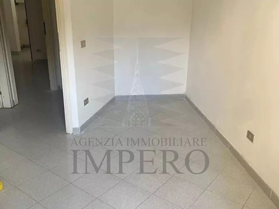 Immagine 13 di Locale commerciale in vendita  in Via Colonnello Aprosio 105 a Vallecrosia