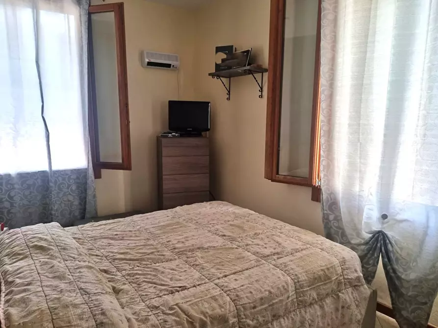Immagine 1 di Trilocale in vendita  in Via Cavour 12 a Olivetta San Michele