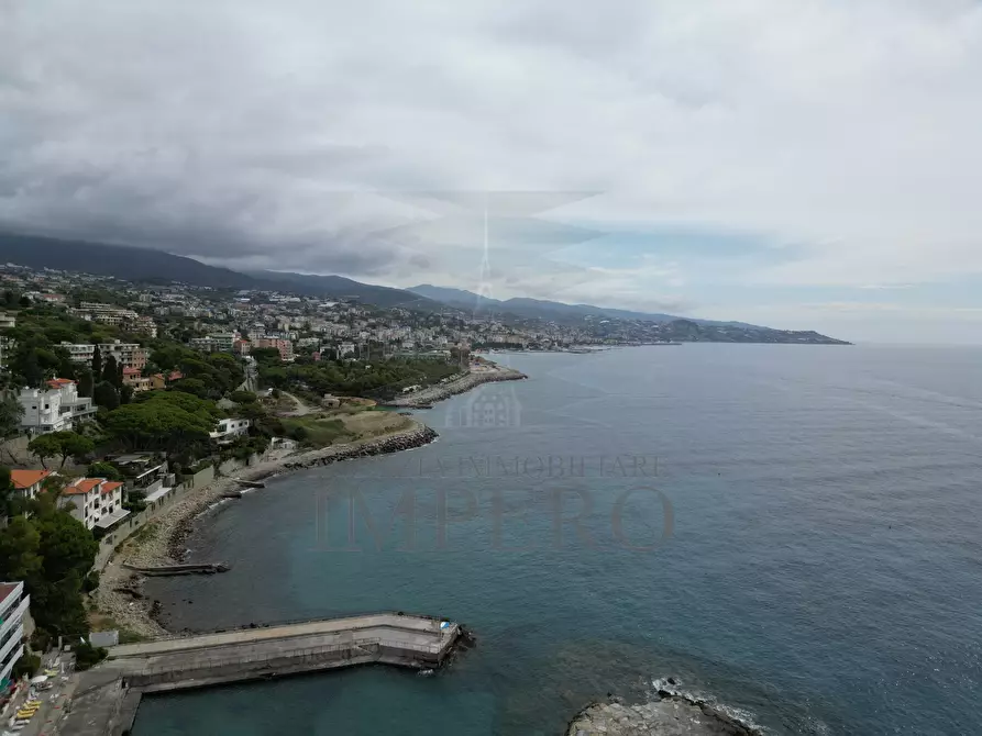 Immagine 11 di Bilocale in vendita  in Corso Guglielmo Marconi 169 a San Remo