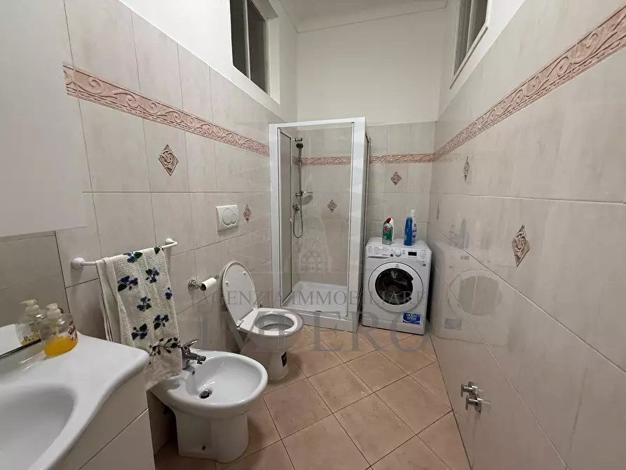 Immagine 16 di Pentalocale in vendita  in Corso Genova 1/A a Ventimiglia