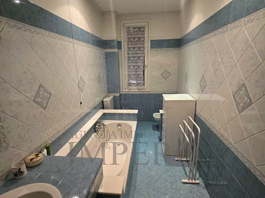 Immagine 6 di Pentalocale in vendita  in Via Trossarelli 5 a Ventimiglia