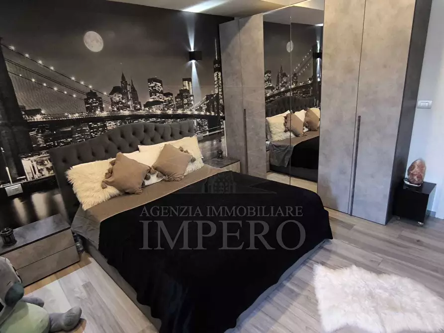 Immagine 12 di Pentalocale in vendita  in Via Tenda 4 a Ventimiglia