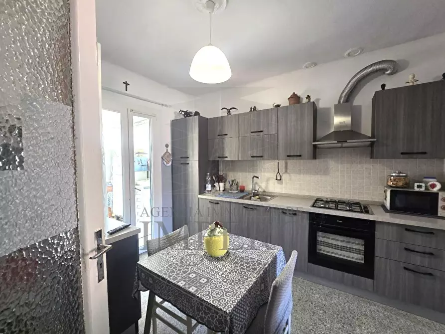 Immagine 5 di Trilocale in vendita  in Corso Limone Piemonte 30 a Ventimiglia