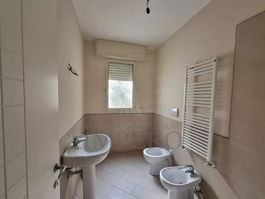 Immagine 12 di Trilocale in vendita  in passeggiata trento triste 39 a Ventimiglia