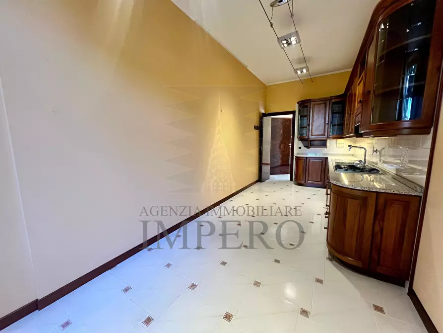 Immagine 12 di Quadrilocale in vendita  in Corso Italia 100 a Bordighera