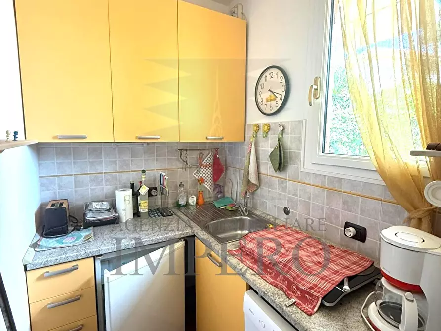 Immagine 12 di Trilocale in vendita  in Via Garian 18 a Ventimiglia