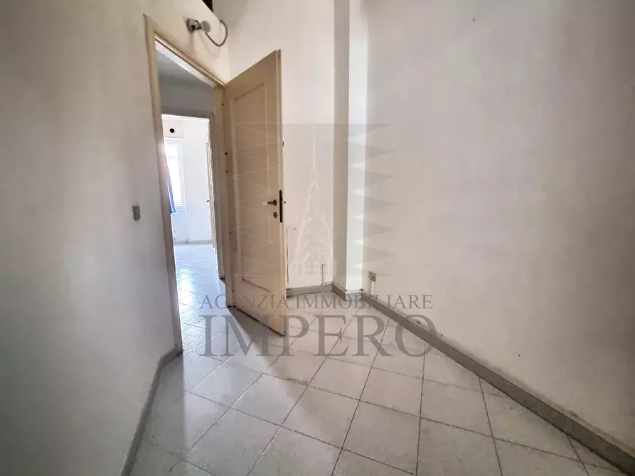 Immagine 7 di Locale commerciale in vendita  in Via Colonnello Aprosio 102 a Vallecrosia