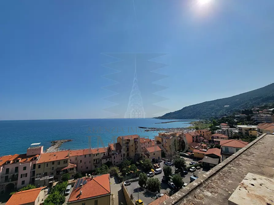 Immagine 35 di Albergo/B&B/Residence in vendita  in via regina margherita 97 a San Remo