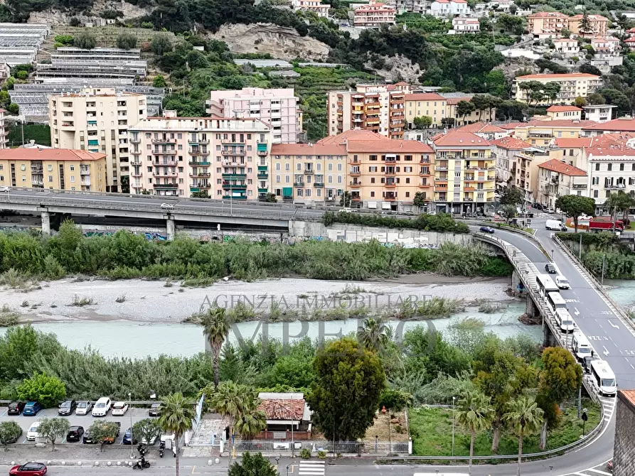 Immagine 33 di Trilocale in vendita  in Via Giudici 28 a Ventimiglia