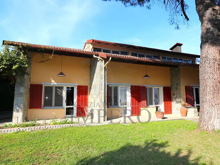 Immagine 39 di Villa in vendita  in Via Tamagna a Ventimiglia