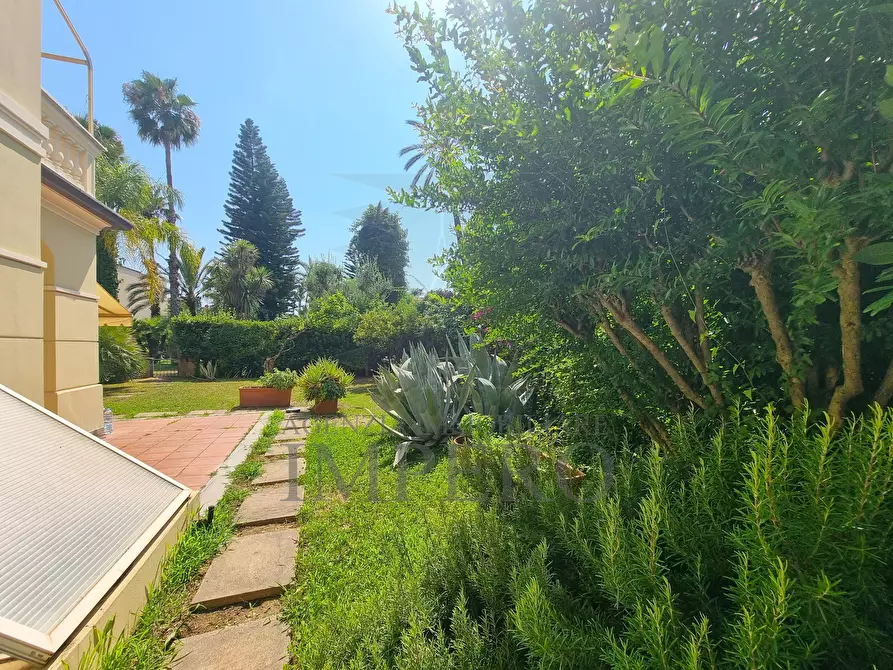 Immagine 42 di Pentalocale in vendita  in Via Galileo Galilei 3 a Bordighera