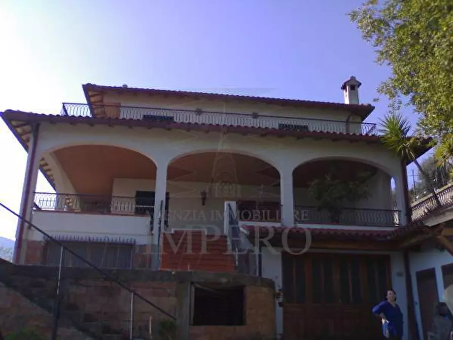 Immagine 3 di Villa in vendita  in Via Nappio a Ventimiglia