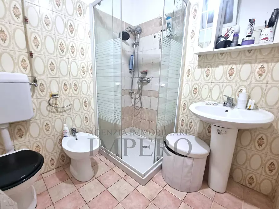 Immagine 8 di Trilocale in vendita  in Via Giuseppe Garibaldi 28 a Ventimiglia