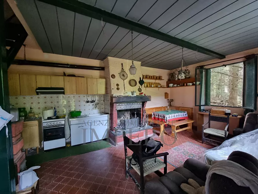 Immagine 2 di Baita in vendita  in Alta Via dei Monti Liguri 11 a Rocchetta Nervina