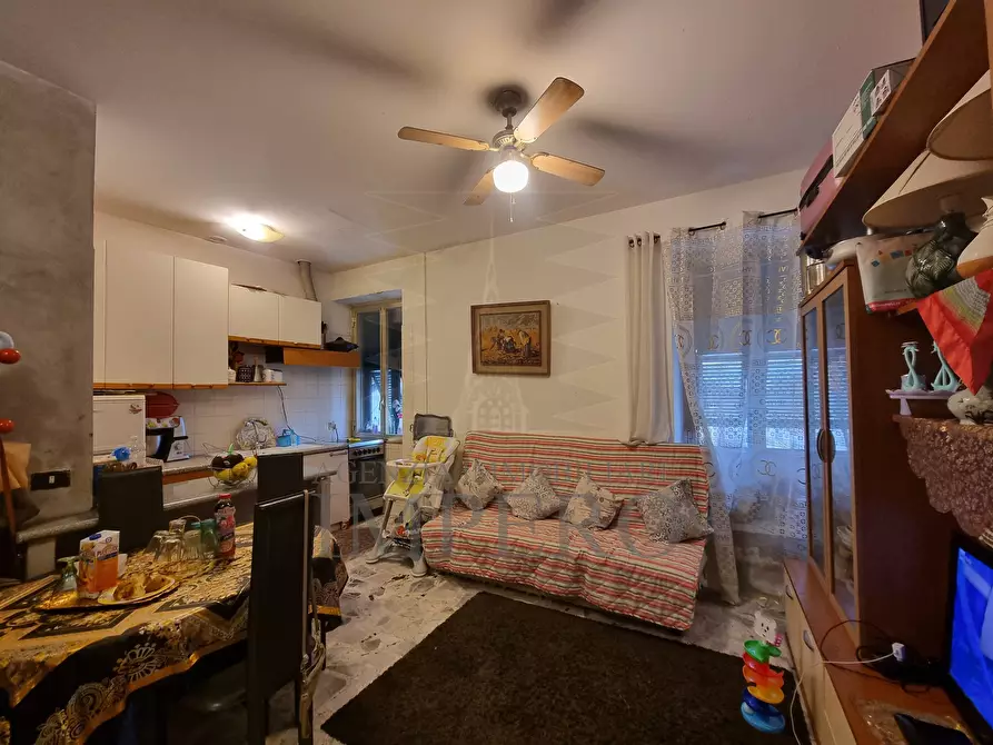 Immagine 2 di Bilocale in vendita  in Piazza Giuseppe Garibaldi 1 a Camporosso