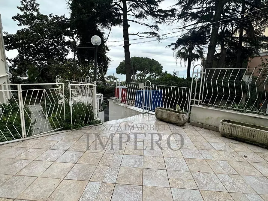 Immagine 13 di Bilocale in vendita  in Via Pietralunga 1 a San Remo