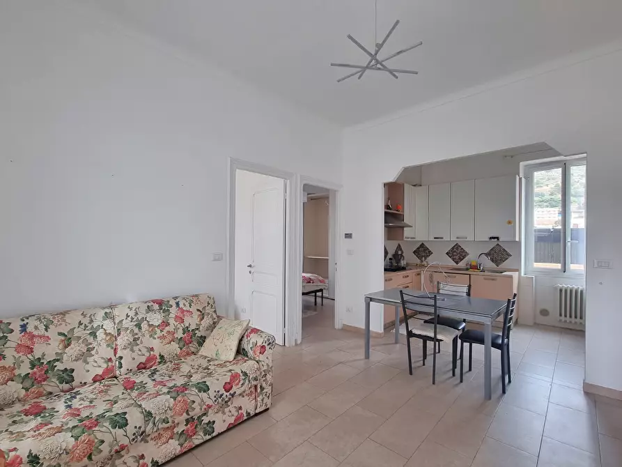 Immagine 6 di Casa indipendente in vendita  in Via alla Spiaggia 21 a Ventimiglia