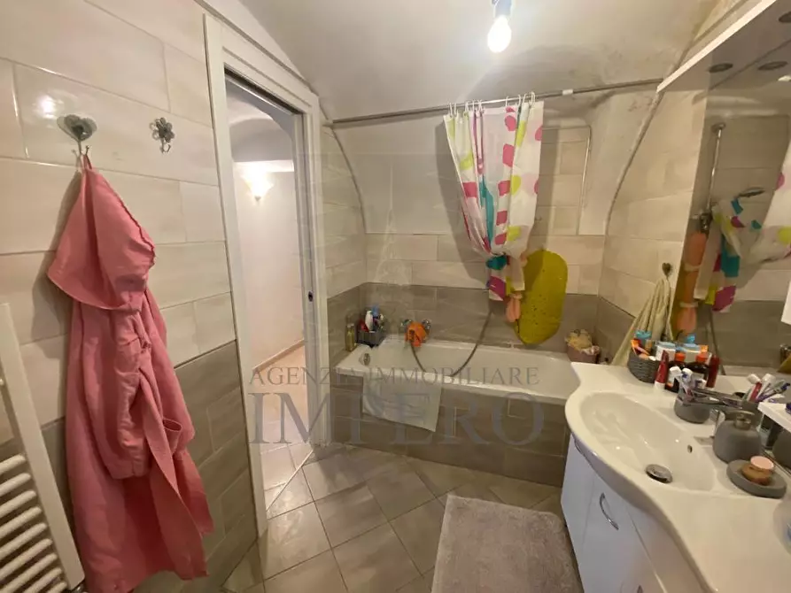 Immagine 58 di Porzione di casa in vendita  in Via San Anfosso Ten. 18 a Ventimiglia
