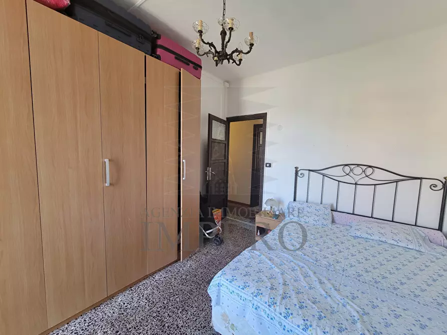 Immagine 7 di Trilocale in vendita  in Corso Genova 82 a Ventimiglia