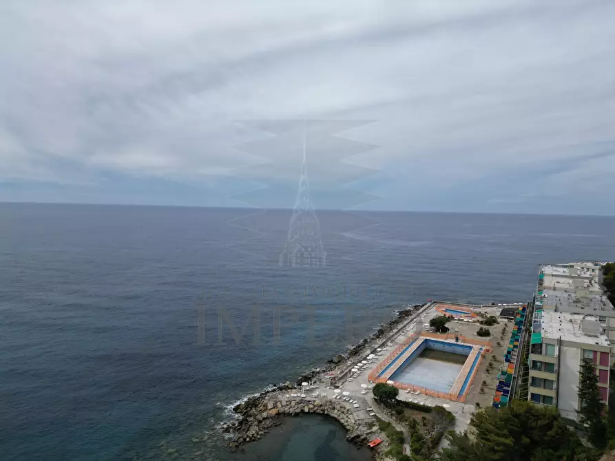 Immagine 8 di Bilocale in vendita  in Corso Guglielmo Marconi 169 a San Remo