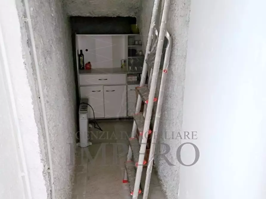 Immagine 11 di Trilocale in vendita  in Via Grammondo 9 a Ventimiglia
