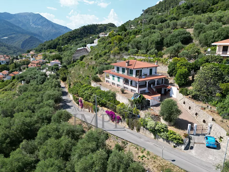Immagine 42 di Villa in vendita  in Via Nappio 1 a Ventimiglia