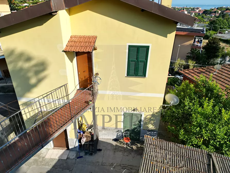 Immagine 18 di Trilocale in vendita  in Via Poggio Ponente 41 a Vallecrosia