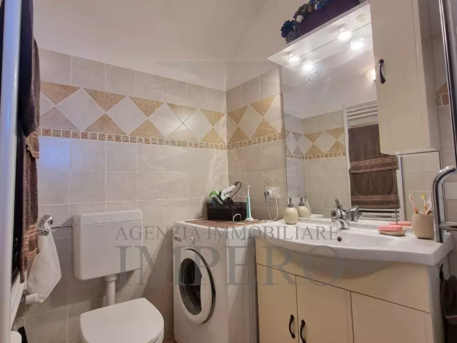 Immagine 41 di Villa in vendita  in Corso Francia 108 a Ventimiglia