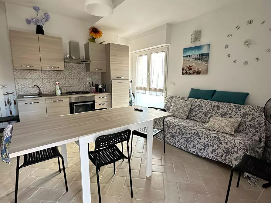 Immagine 2 di Quadrilocale in affitto  a Francavilla Al Mare