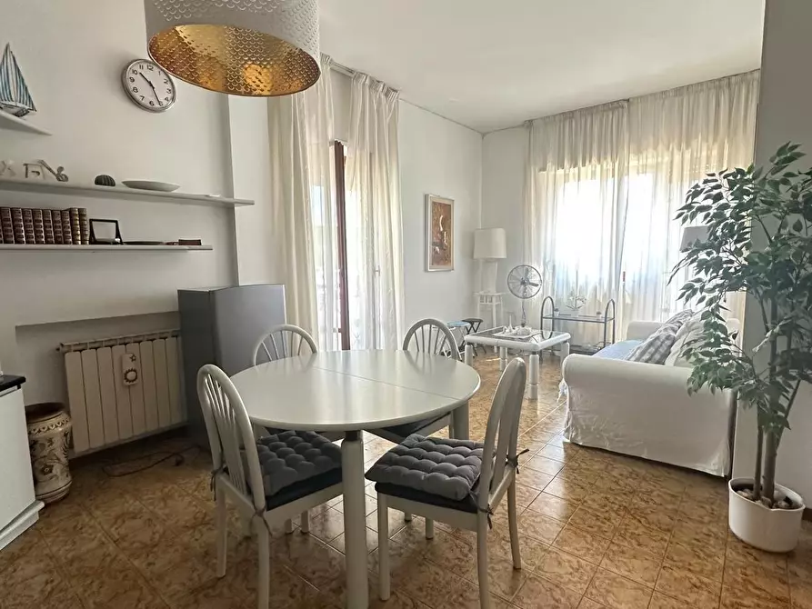 Immagine 2 di Quadrilocale in affitto  a Francavilla Al Mare