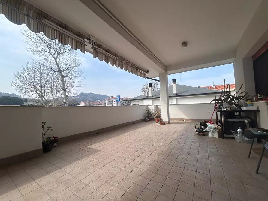 Immagine 21 di Pentalocale in vendita  in Viale Maiella 23/A a Francavilla Al Mare