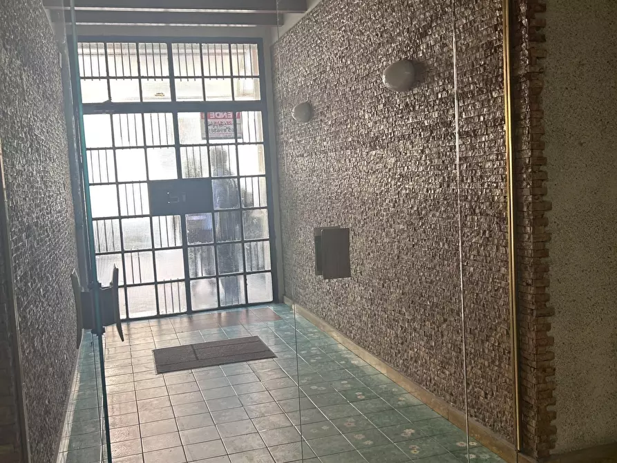 Immagine 27 di Pentalocale in affitto  in Viale Maiella 23/A a Chieti