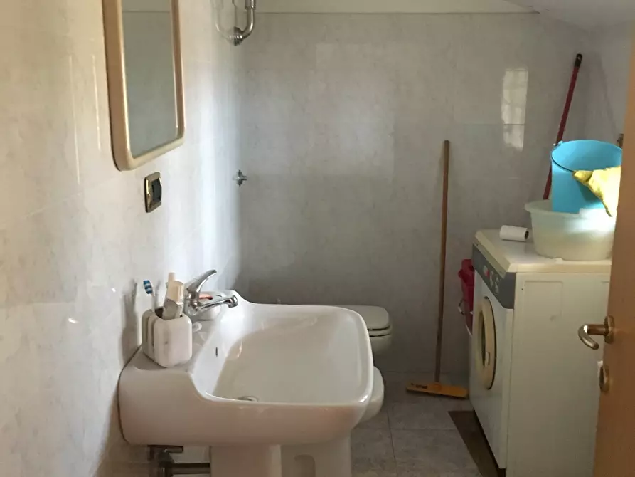 Immagine 14 di Casa indipendente in vendita  a San Martino Sulla Marrucina