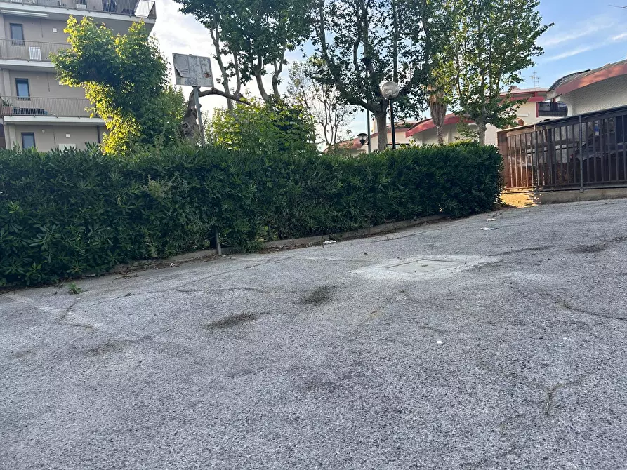 Immagine 15 di Trilocale in affitto  in Viale Maiella 23/A a Francavilla Al Mare