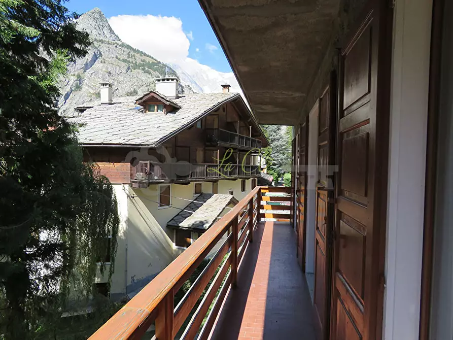 Immagine 29 di Quadrilocale in affitto  in Strada Plan Gorret a Courmayeur