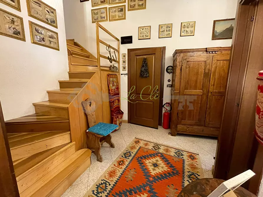 Immagine 18 di Quadrilocale in vendita  a Courmayeur