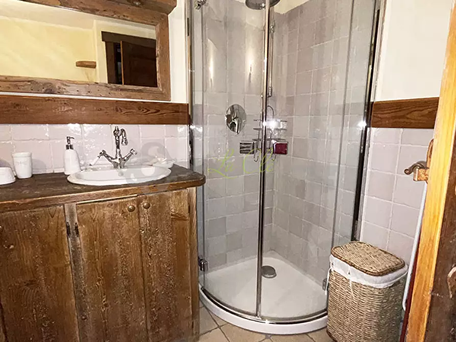 Immagine 12 di Bilocale in affitto  a Courmayeur